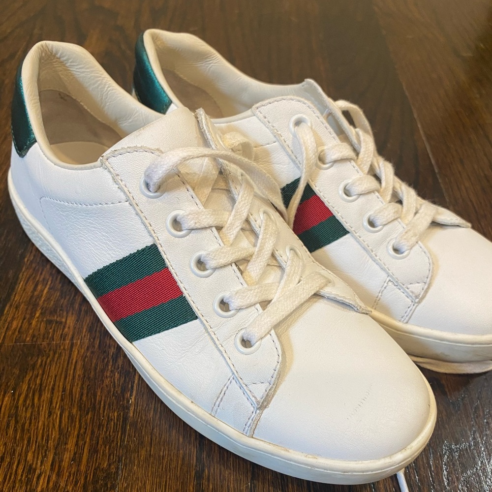 Gucci kids sneakers shoes run small